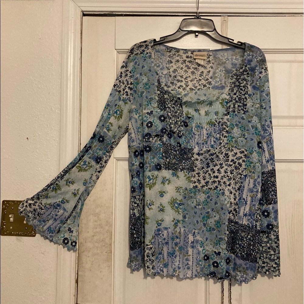 Pretty flare sleeves & shirred bodice patchworktop